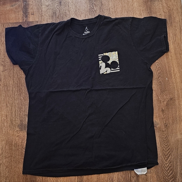 Hanes Black Mickey Mouse Disneyland Resort T-Shirt Size XL - Picture 2 of 3